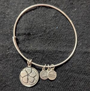 Alex and Ani Silver Tone Flower Friend Charm Bracelet